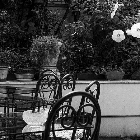 Fiordiloto B&B 4 Stars Алба Екстериор снимка